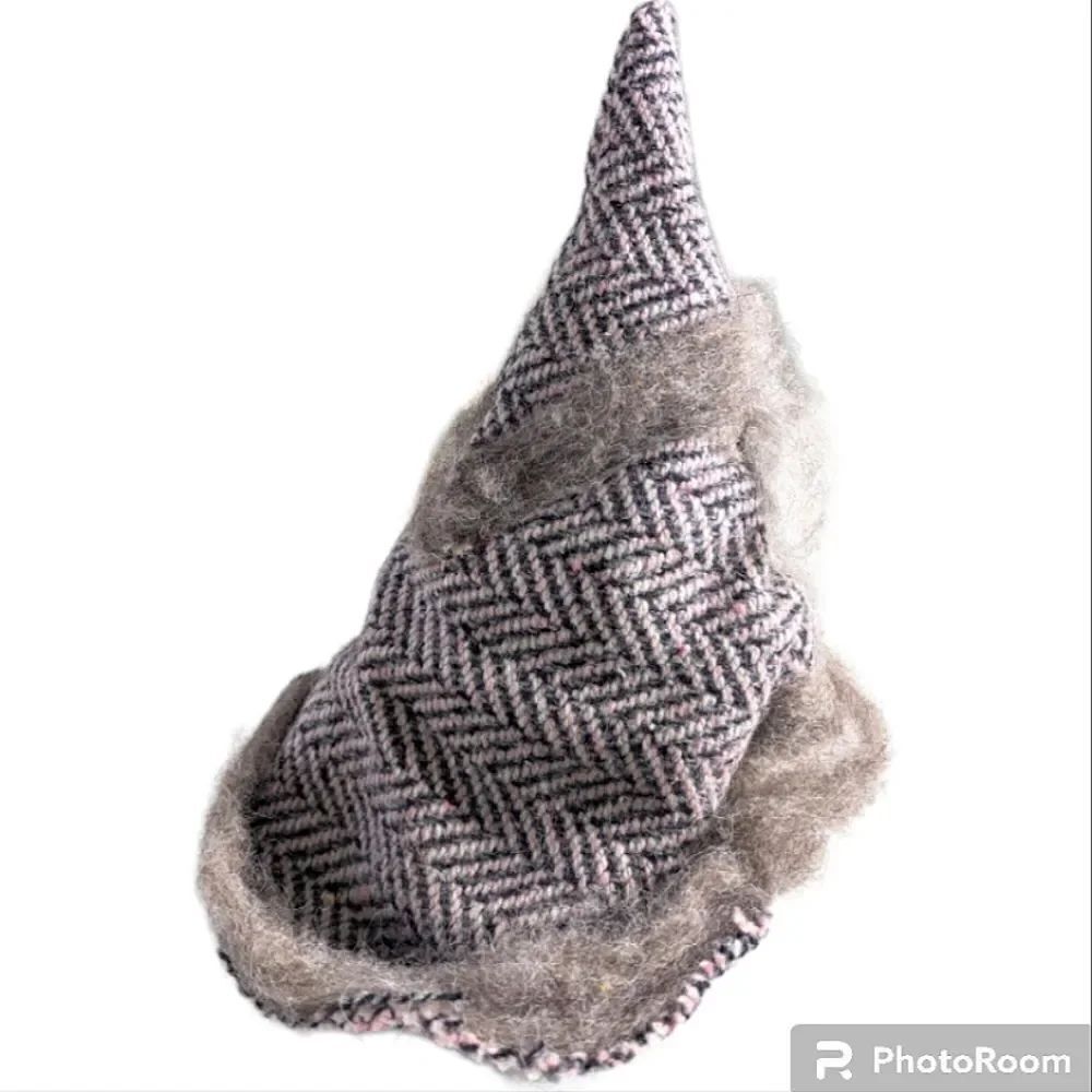 Wool & Shearling Wizard Elf - Picture 7 of 8